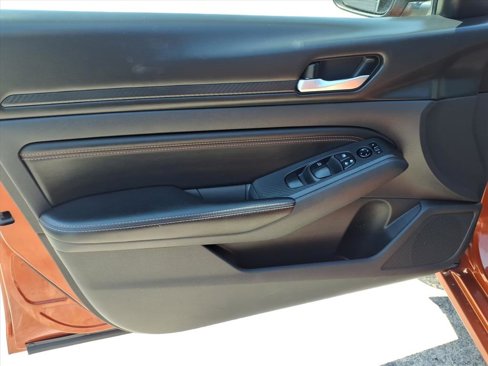 Used 2021 Nissan Altima 2.5 SR image 25