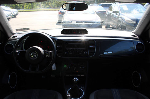 Used 2012 Volkswagen Beetle 2.0T image 27