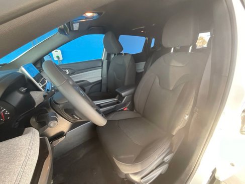 New 2025 Jeep Compass Sport image 16