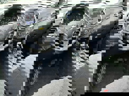 Used 2022 Chevrolet Equinox LT image 18
