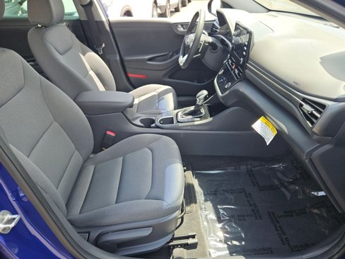 Used 2022 Hyundai Ioniq SE image 20