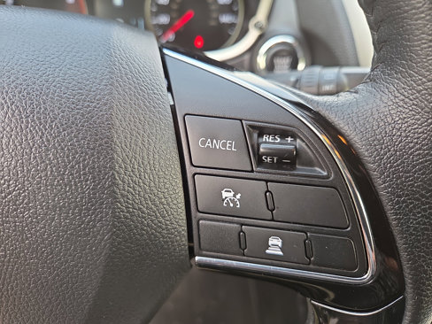 Used 2024 Mitsubishi Eclipse Cross AWD image 31
