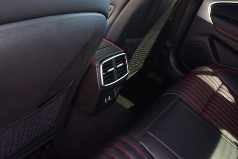New 2026 Genesis G70 3.3T Sport Prestige image 17