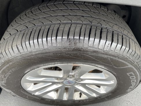 Used 2016 GMC Canyon SLT image 30