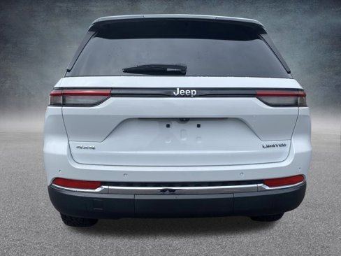 Used 2022 Jeep Grand Cherokee Limited image 6