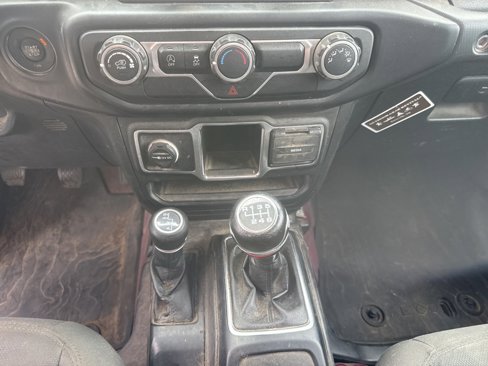 Used 2021 Jeep Wrangler Sport image 24