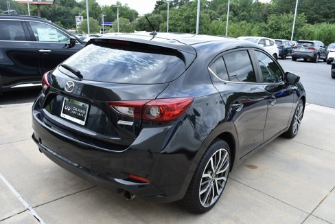 Used 2017 MAZDA MAZDA3 Touring image 12