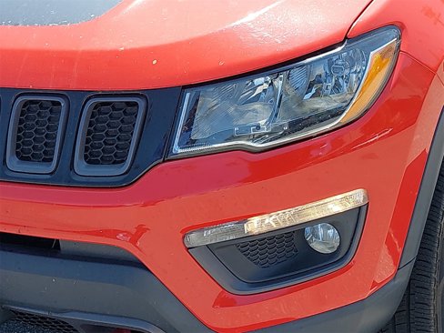 Used 2018 Jeep Compass Trailhawk w/ Navigation Group image 10