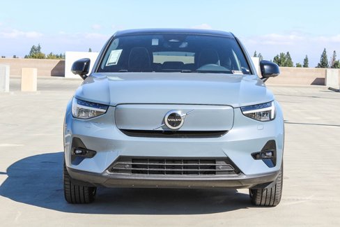 Used 2023 Volvo C40 P8 Recharge Ultimate image 2