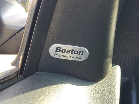 Used 2013 Chrysler 200 S image 11