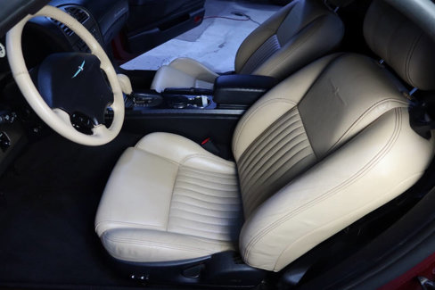 Used 2004 Ford Thunderbird Deluxe image 15