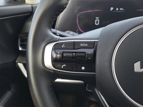 Used 2023 Kia Sportage EX image 9