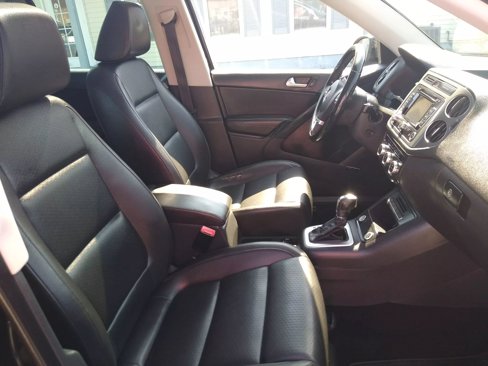 Used 2014 Volkswagen Tiguan SEL image 24