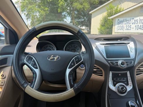 Used 2012 Hyundai Elantra Limited w/ Technology Pkg 5 image 9