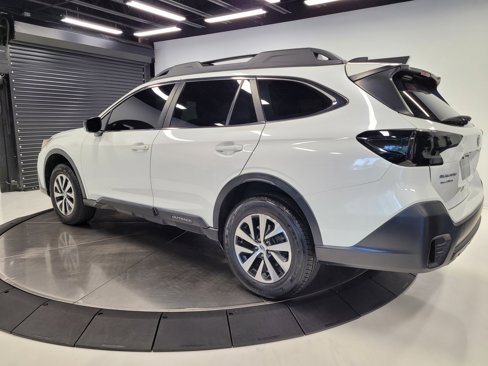 Used 2020 Subaru Outback 2.5i image 8