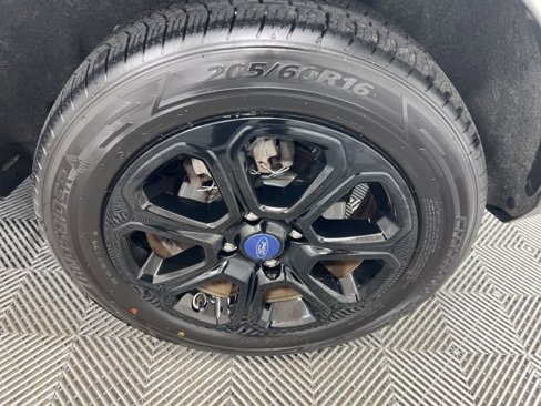 Used 2019 Ford EcoSport SE image 10