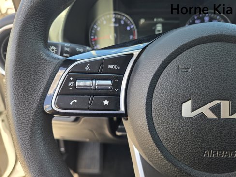 Used 2023 Kia Forte LXS image 30