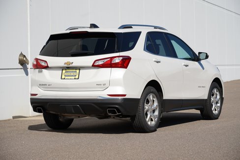 Used 2018 Chevrolet Equinox LT image 3