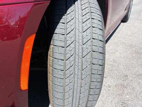 Certified 2019 Chrysler 300 Touring image 27