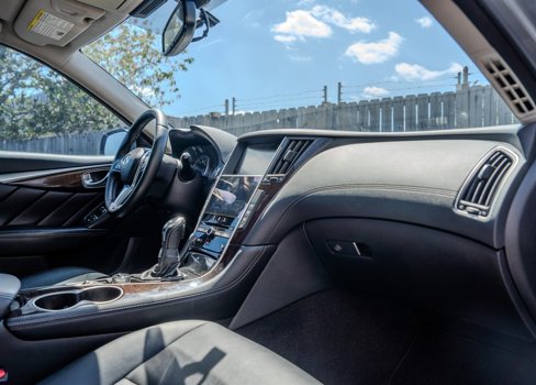 Used 2018 INFINITI Q50 Luxe w/ Essential Package (3.0T Luxe) image 31
