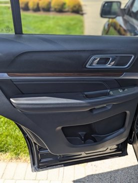 Used 2018 Ford Explorer Limited image 13