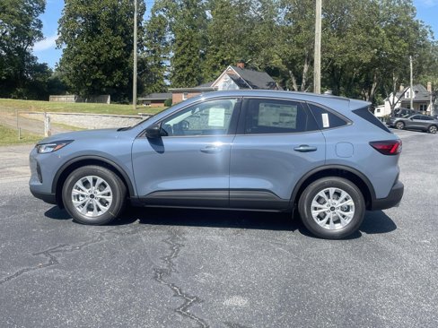New 2025 Ford Escape Active image 2