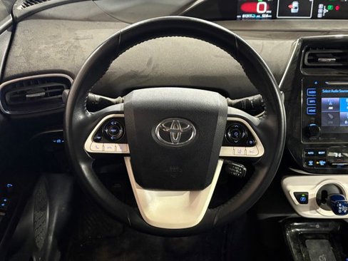 Used 2018 Toyota Prius Three Touring image 19