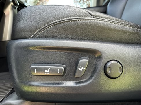 Used 2021 Toyota 4Runner SR5 Premium w/ Moonroof Package image 19