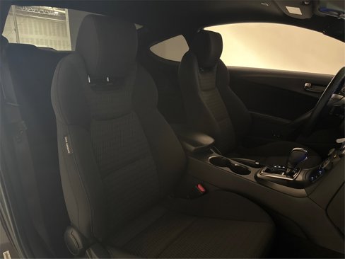 Used 2013 Hyundai Genesis 2.0T image 33