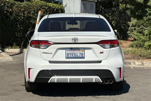 Used 2022 Toyota Corolla SE image 5