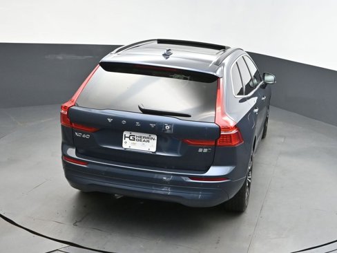 Used 2022 Volvo XC60 B5 Momentum w/ Climate Package image 34