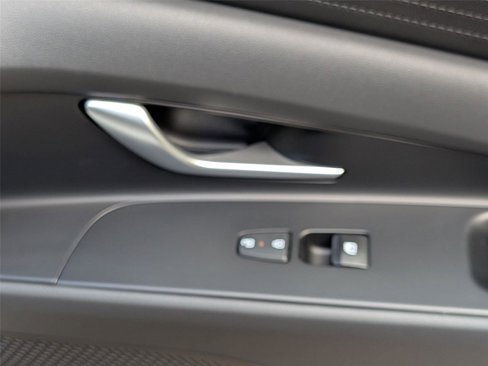 New 2025 Hyundai Elantra SE image 36