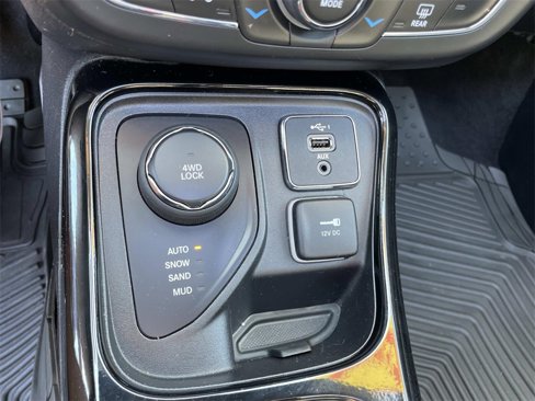 Used 2021 Jeep Compass Limited w/ Sun and Sound Group image 19