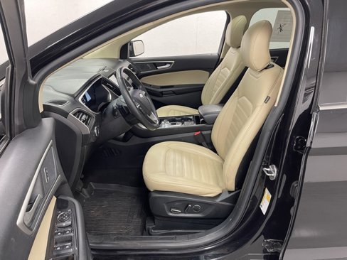 Used 2019 Ford Edge SEL w/ Equipment Group 201A image 17