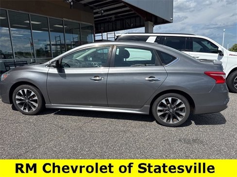 Used 2017 Nissan Sentra SR image 3