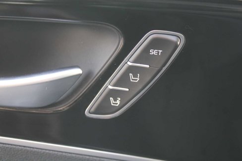 Certified 2018 Kia Sorento SX image 22
