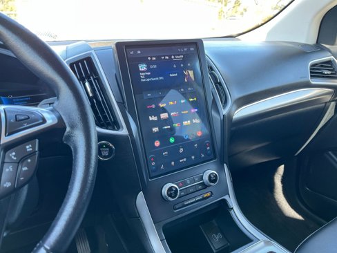Used 2022 Ford Edge SEL image 18