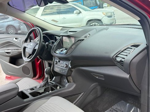 Used 2017 Ford Escape Titanium image 17