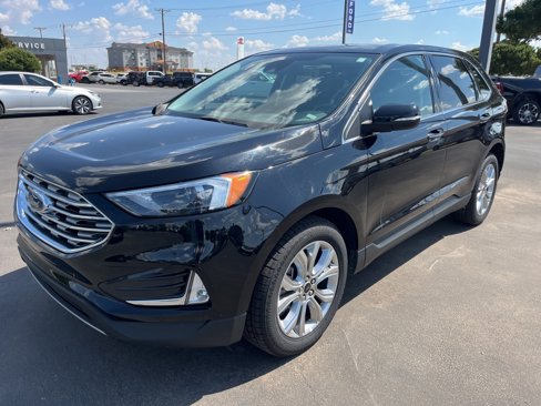 Used 2024 Ford Edge Titanium image 1