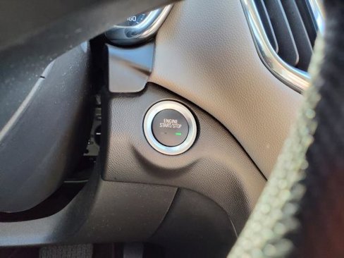 Used 2023 Chevrolet Equinox LT image 18