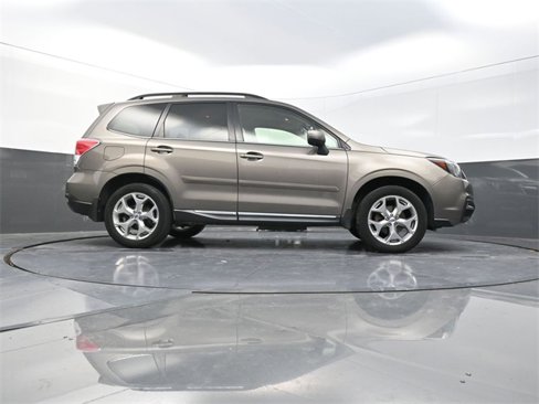 Used 2017 Subaru Forester 2.5i Touring image 34