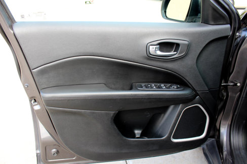 Used 2018 Jeep Compass Latitude w/ Popular Equipment Group image 45