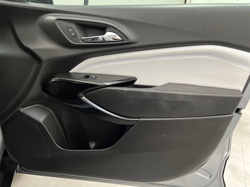 Used 2024 Chevrolet Trax LT image 25