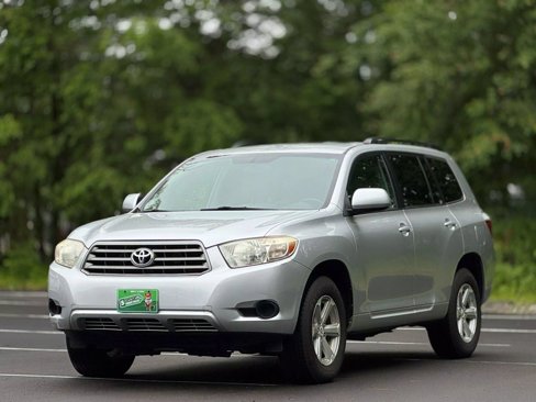 Used 2009 Toyota Highlander 2WD image 1