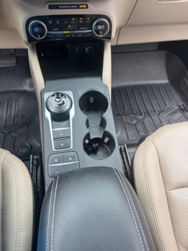 Used 2021 Ford Escape Titanium image 12