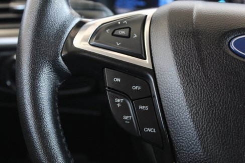 Used 2024 Ford Edge SEL image 36