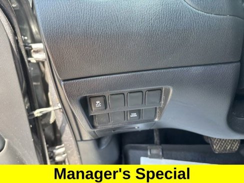 Used 2018 Nissan Pathfinder S image 18