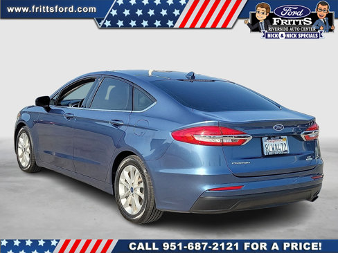 Certified 2019 Ford Fusion SE image 3