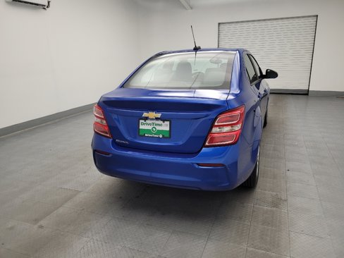 Used 2017 Chevrolet Sonic LS image 7