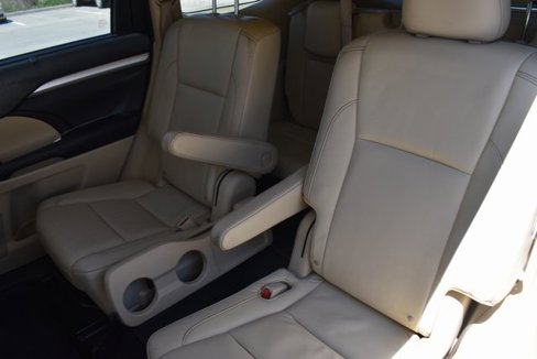 Used 2014 Toyota Highlander XLE image 21